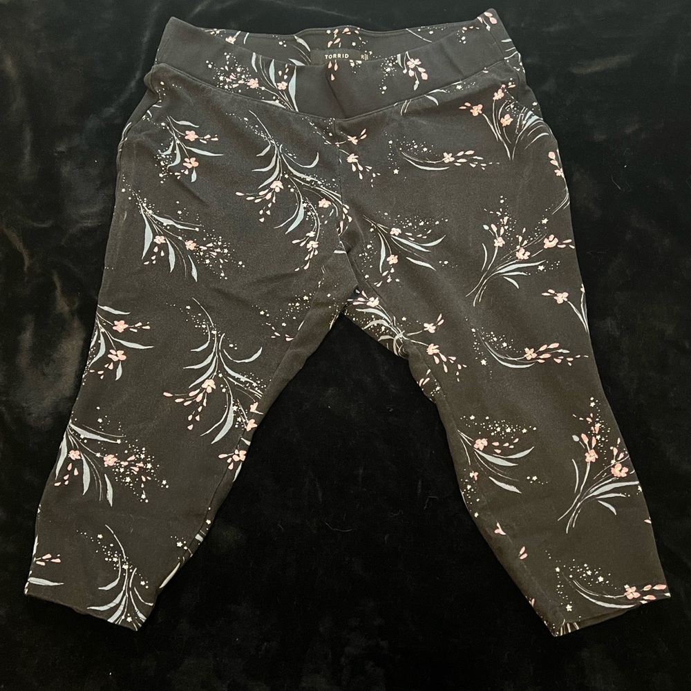 Torrid Capri-length Leggings